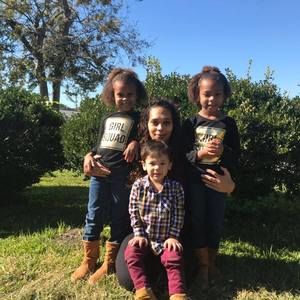 Meet your Posher, Dorisia